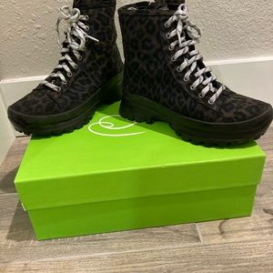P448 High Tops size 37